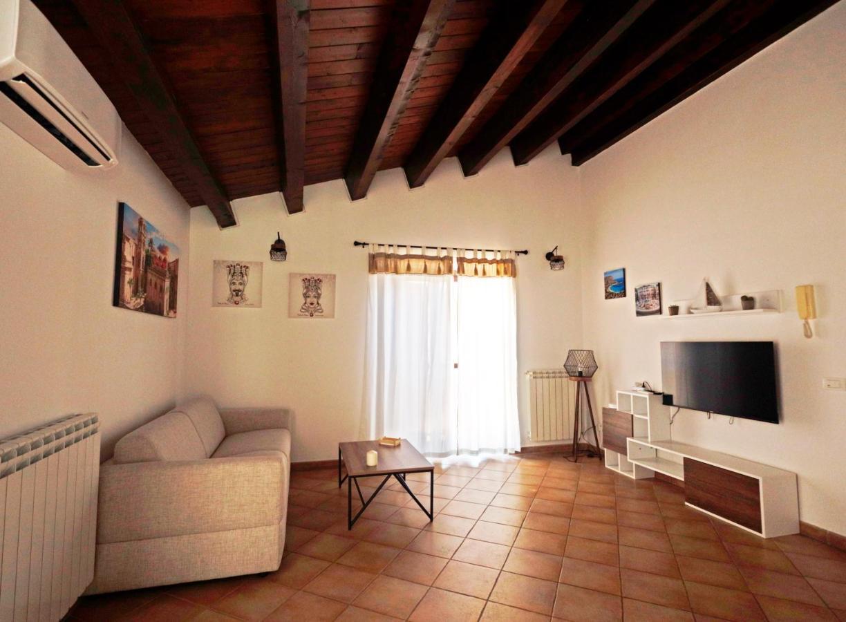 Appartement La Casa Di Filippo à Palerme Extérieur photo